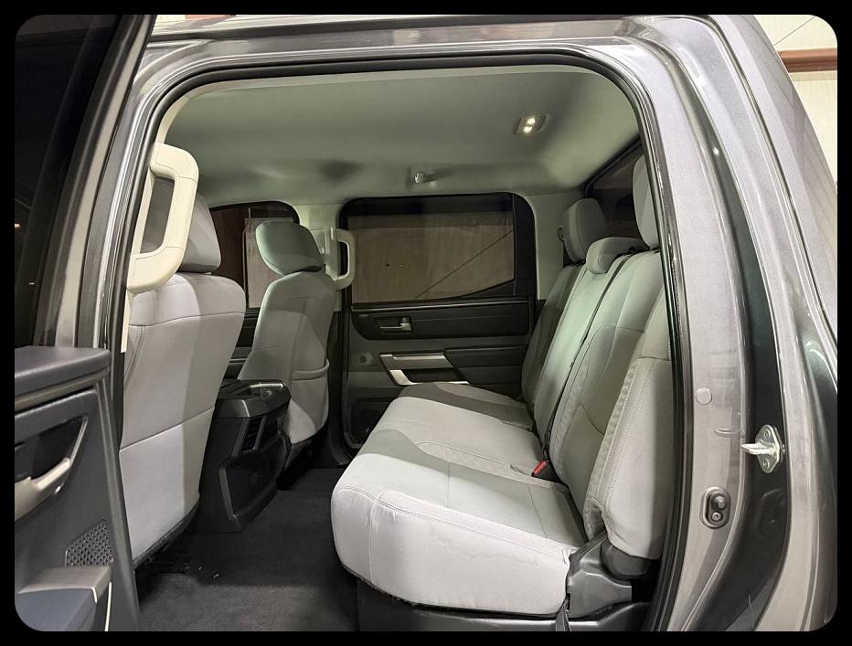 Toyota Tundra SR5 CrewMax 4WD 2022