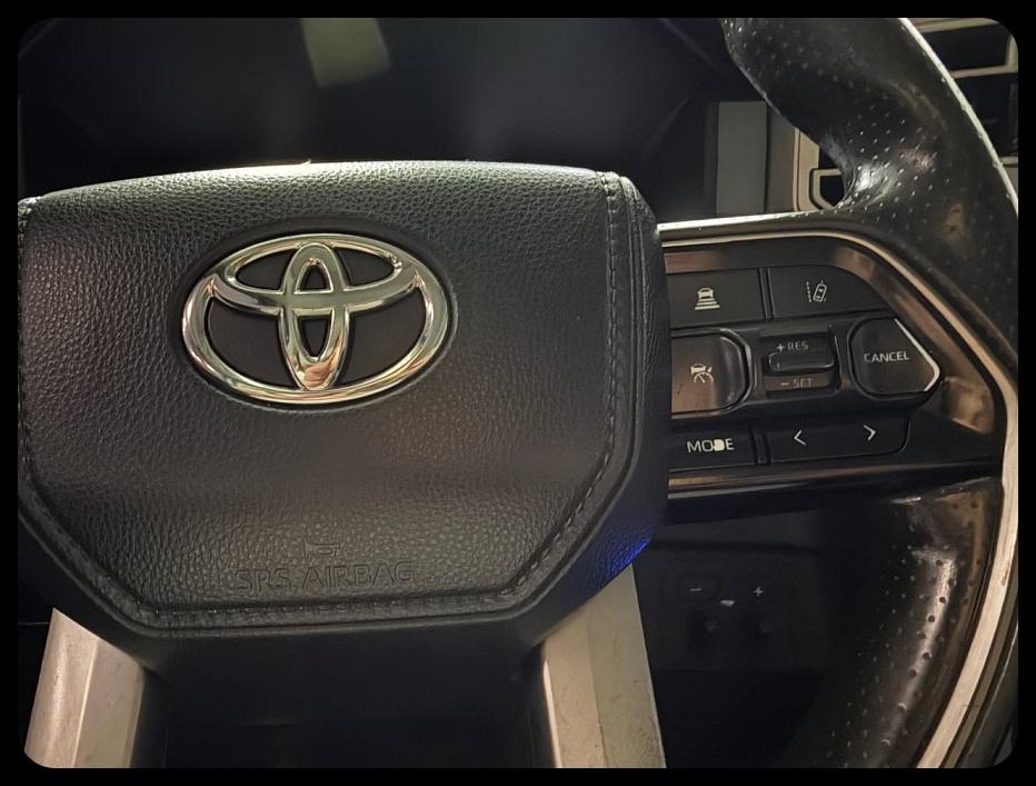 Toyota Tundra SR5 CrewMax 4WD 2022