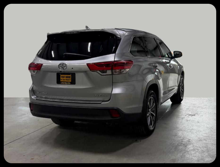 Toyota Highlander SE AWD V6 2018