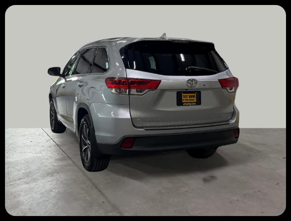 Toyota Highlander SE AWD V6 2018