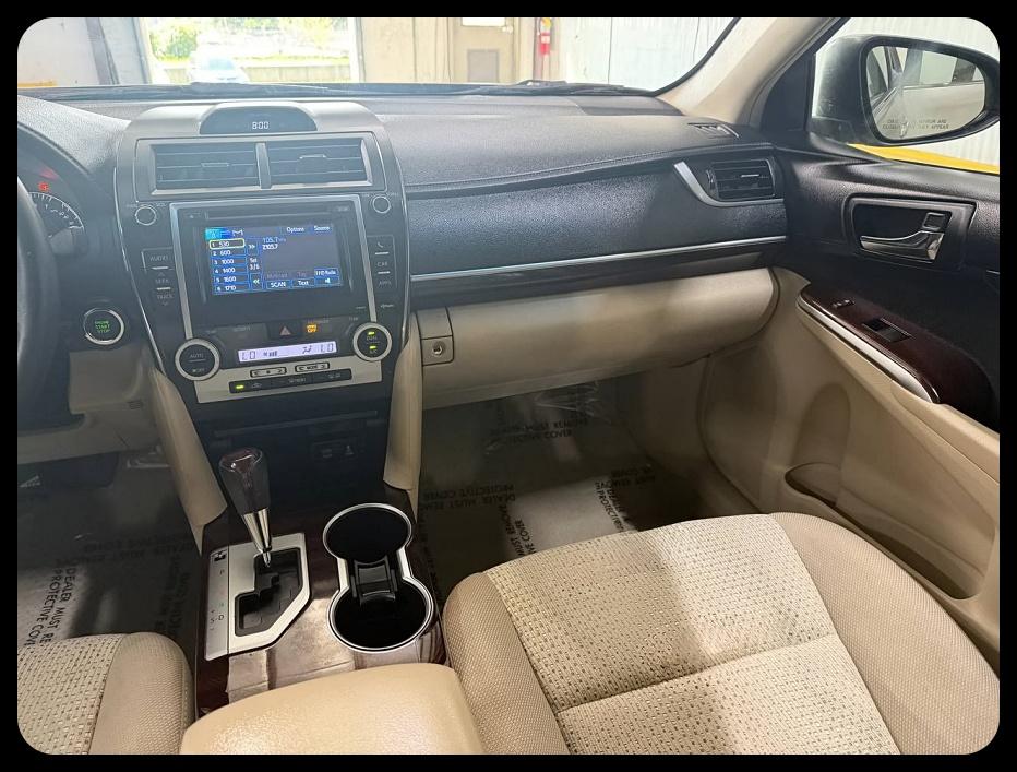 Toyota Camry XLE 2014