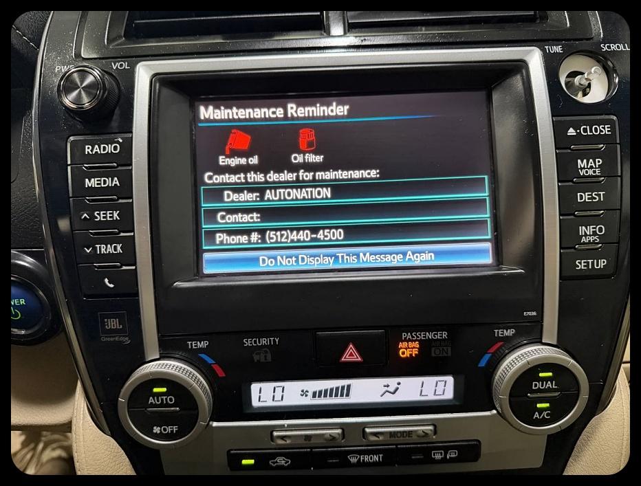 Toyota Camry Hybrid XLE 2013