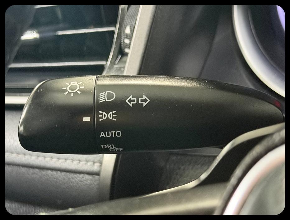 Toyota Camry SE 2020