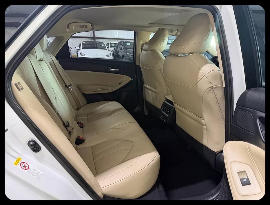 Toyota Avalon XLE 2019