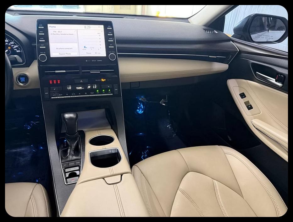 Toyota Avalon XLE 2019