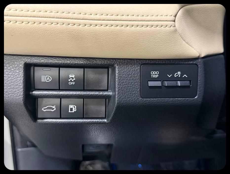 Toyota Avalon XLE 2019