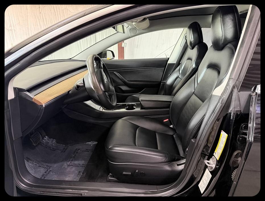 Tesla Model 3 Mid Range 2019