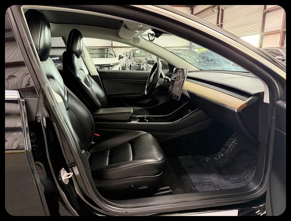 Tesla Model 3 Mid Range 2019