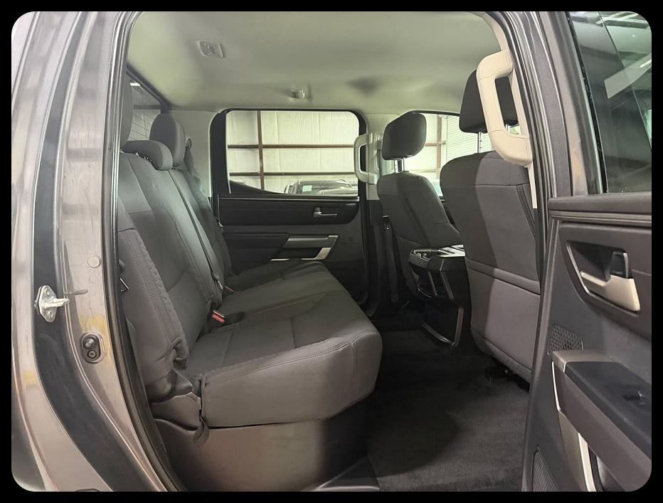 Toyota Tundra SR5 CrewMax 2WD 2022