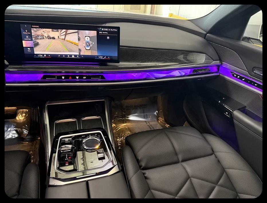 BMW 7-Series 740i 2023
