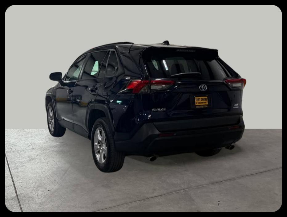 Toyota RAV4 Hybrid XLE 2020