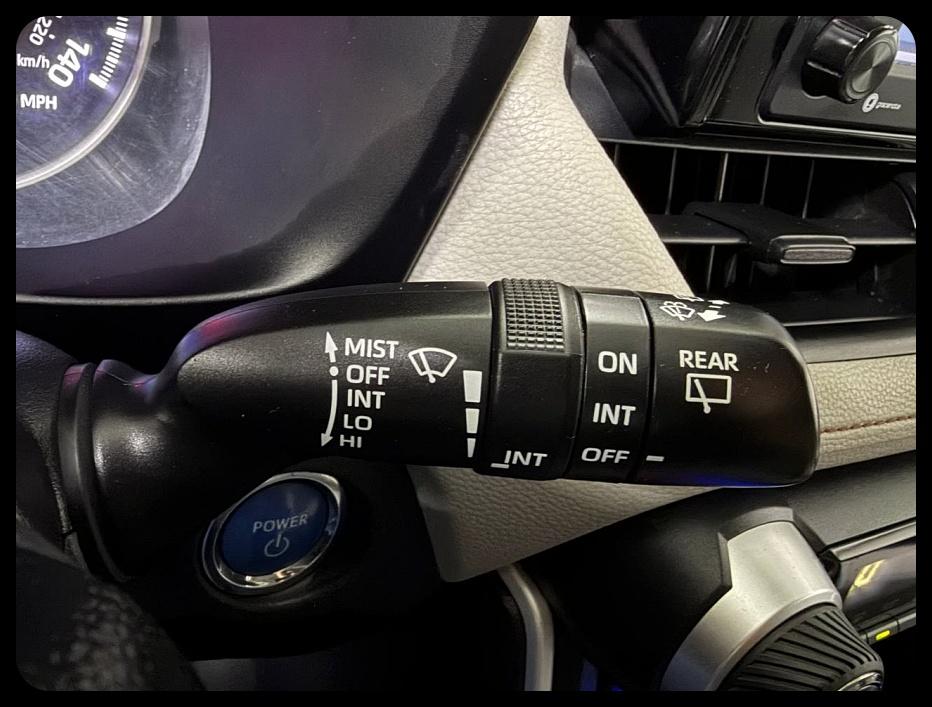 Toyota RAV4 Hybrid XLE 2020