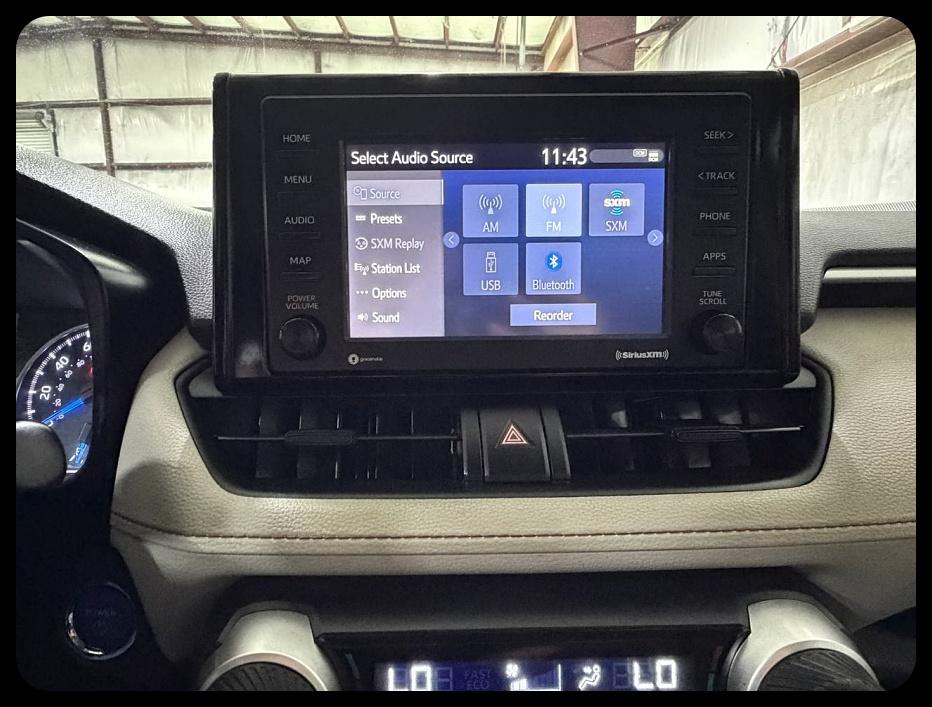 Toyota RAV4 Hybrid XLE 2020