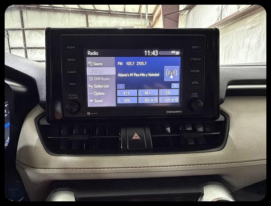 Toyota RAV4 Hybrid XLE 2020