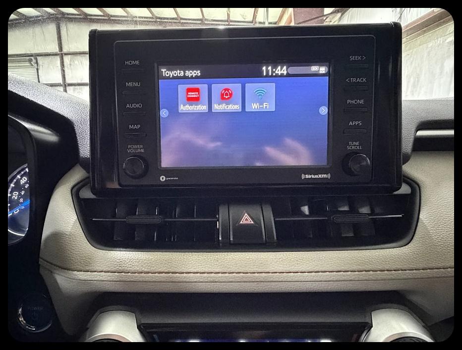 Toyota RAV4 Hybrid XLE 2020
