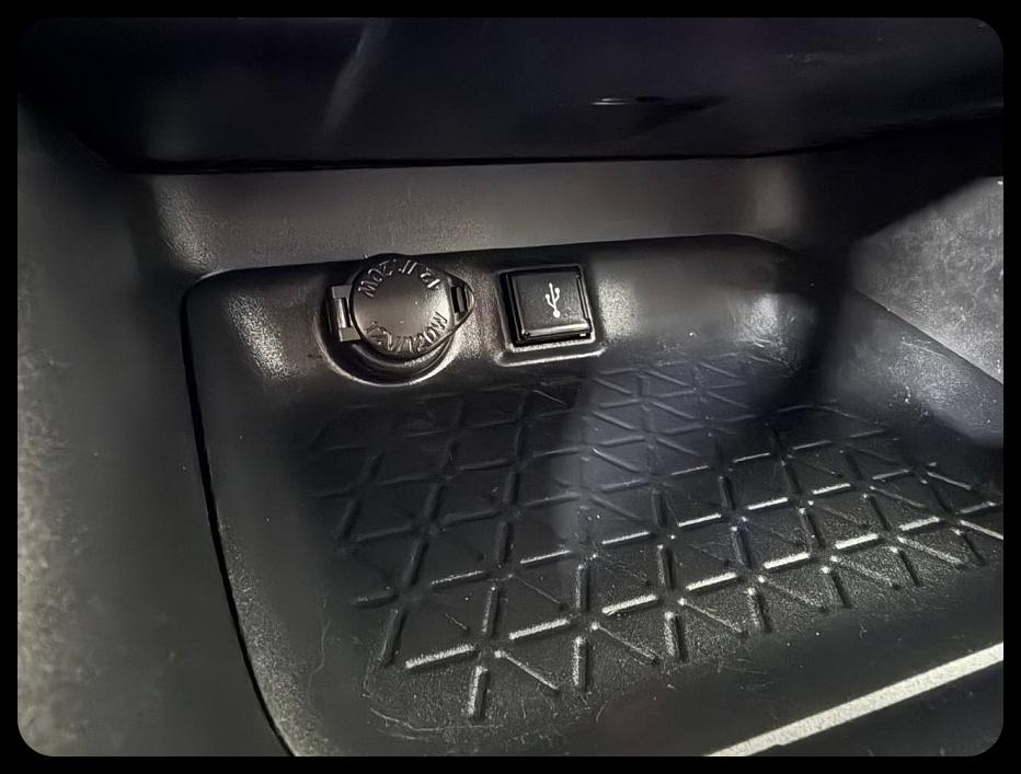 Toyota RAV4 Hybrid XLE 2020