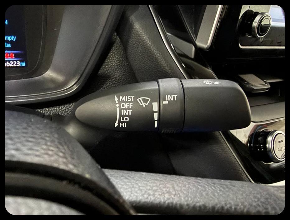 Toyota Corolla LE 2021