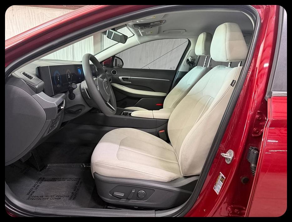 Hyundai Sonata SEL 2024