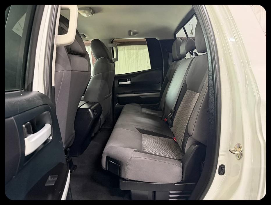 Toyota Tundra SR5 4.6L V8 Double Cab 2WD 2017