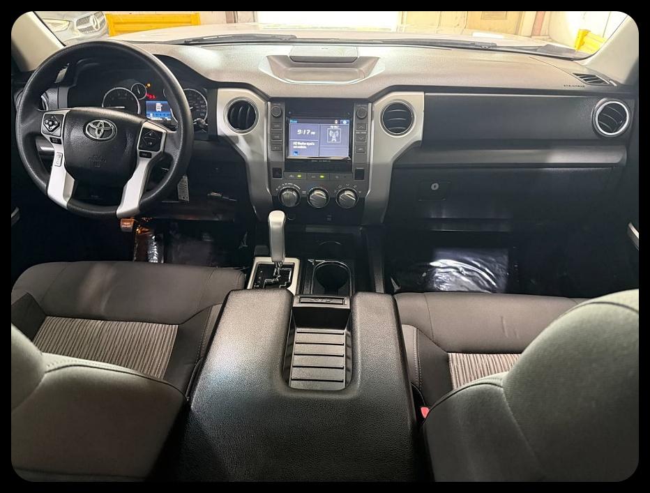 Toyota Tundra SR5 4.6L V8 Double Cab 2WD 2017