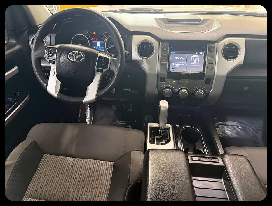 Toyota Tundra SR5 4.6L V8 Double Cab 2WD 2017