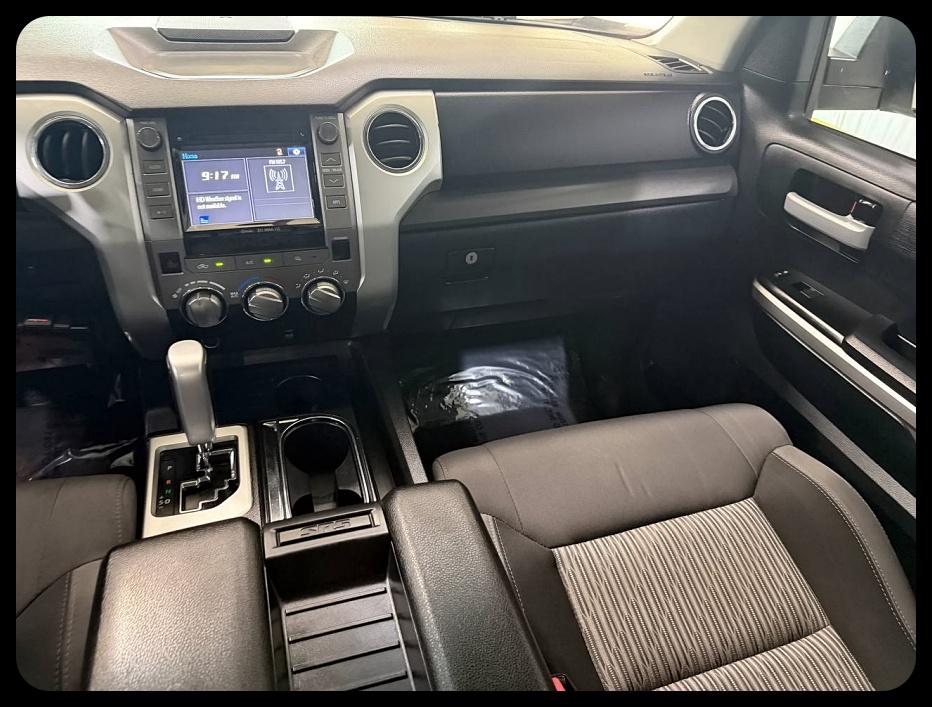 Toyota Tundra SR5 4.6L V8 Double Cab 2WD 2017