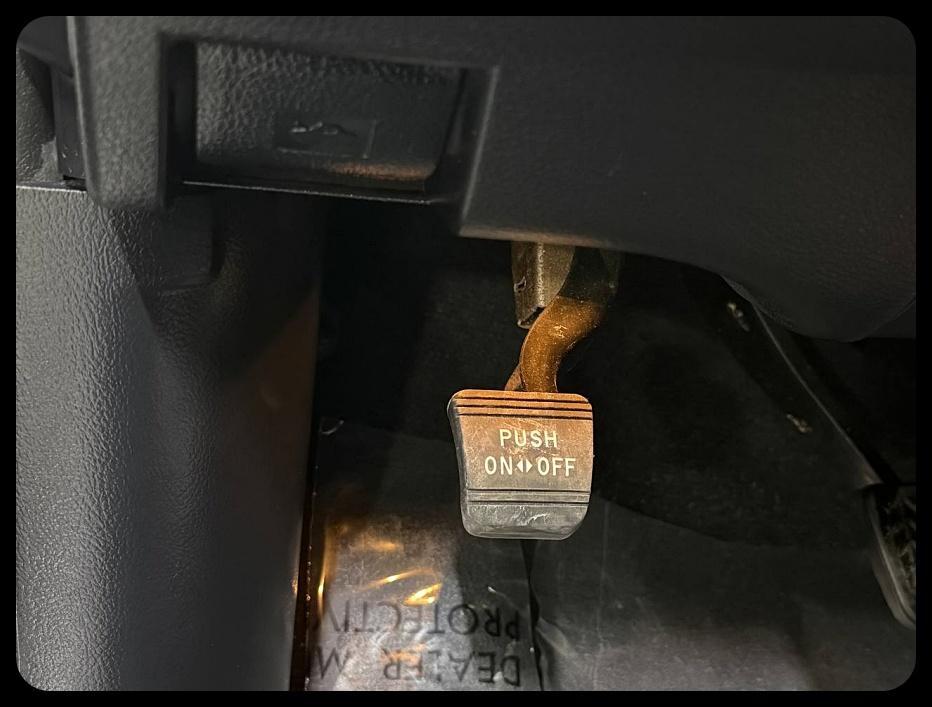Toyota Tundra SR5 4.6L V8 Double Cab 2WD 2017