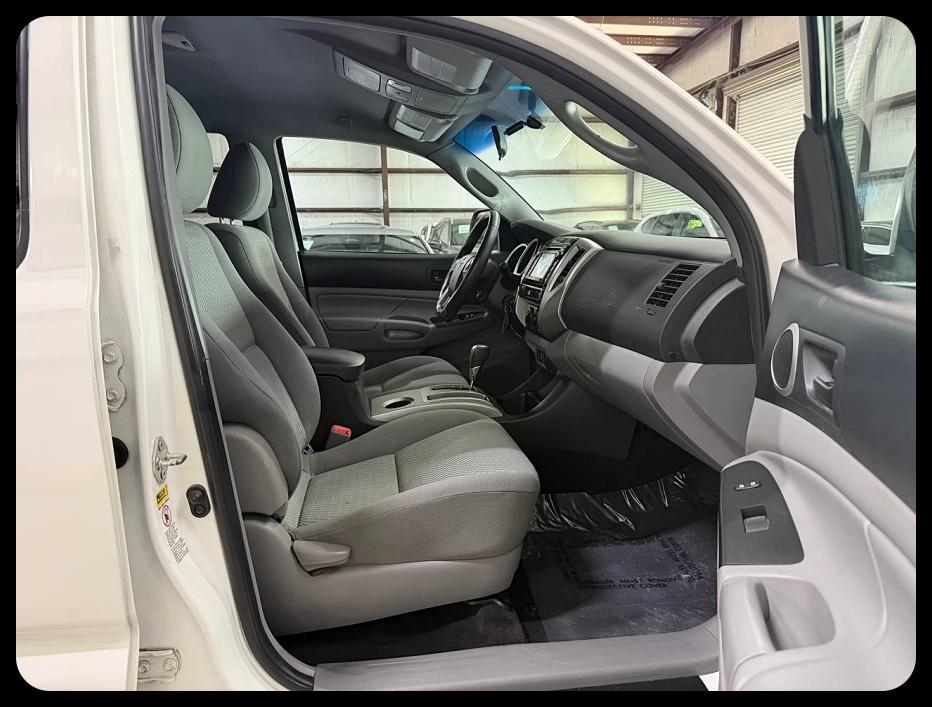 Toyota Tacoma  2014