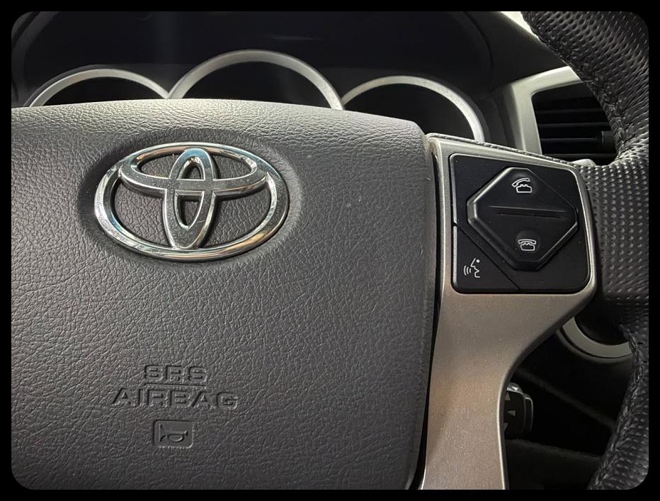 Toyota Tacoma  2014