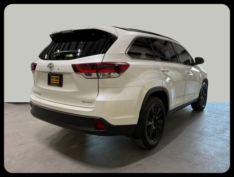Toyota Highlander SE 2019