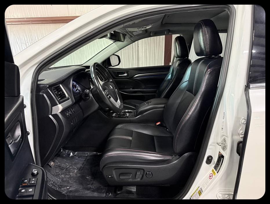 Toyota Highlander SE 2019