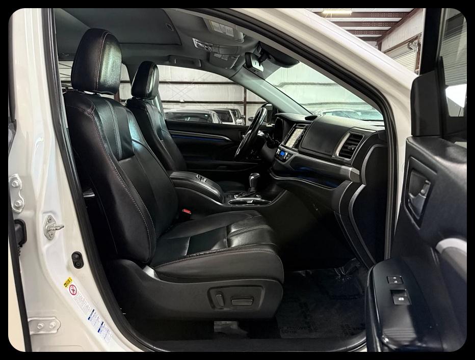 Toyota Highlander SE 2019