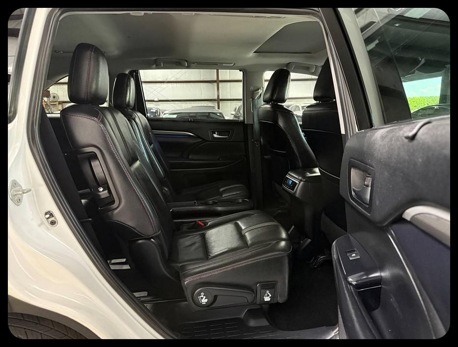 Toyota Highlander SE 2019