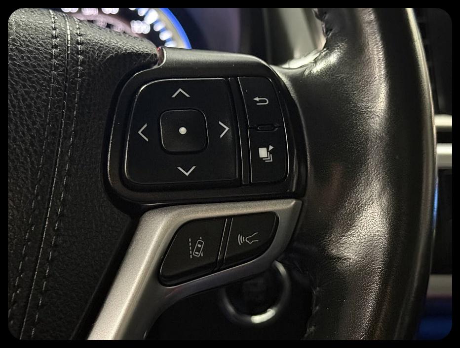 Toyota Highlander SE 2019
