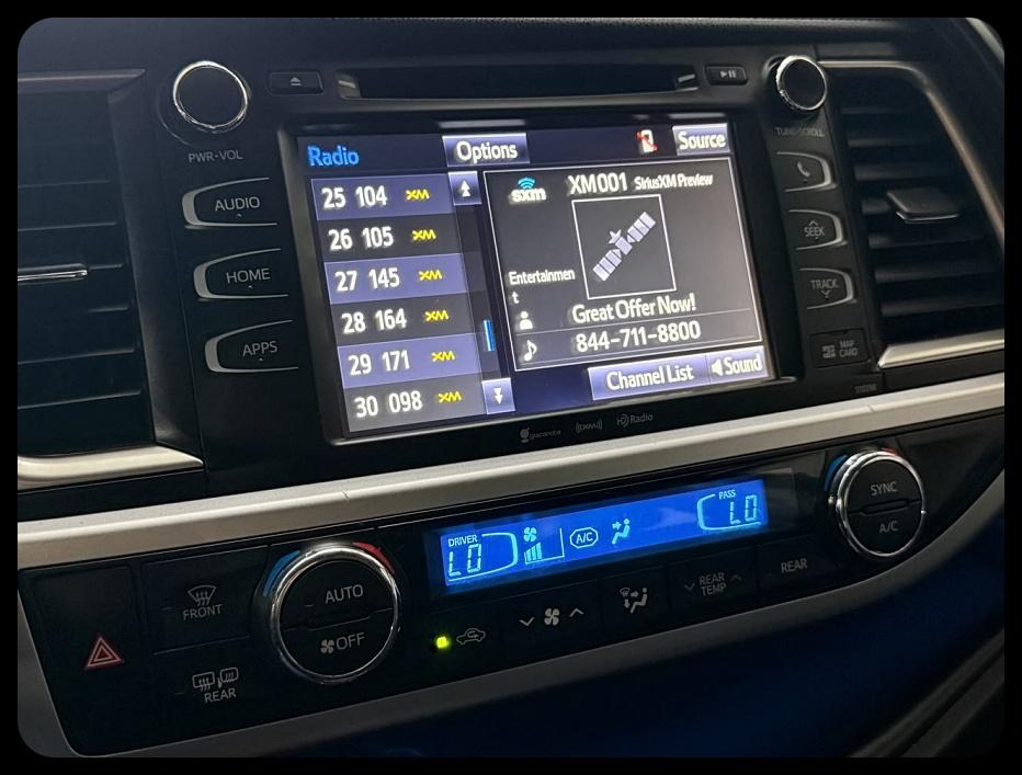 Toyota Highlander SE 2019