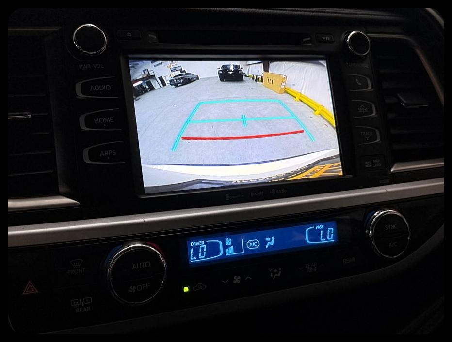 Toyota Highlander SE 2019