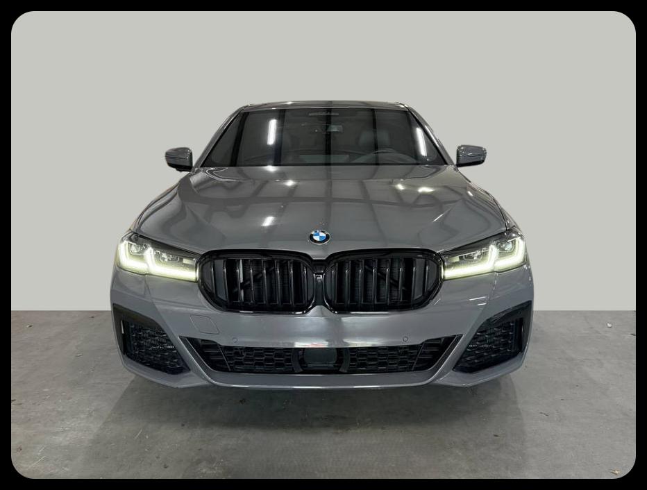 BMW 5-Series M550i xDrive 2021