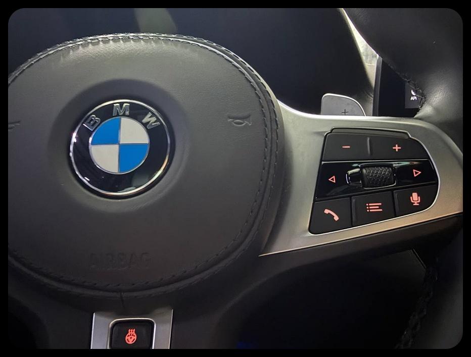BMW 5-Series M550i xDrive 2021