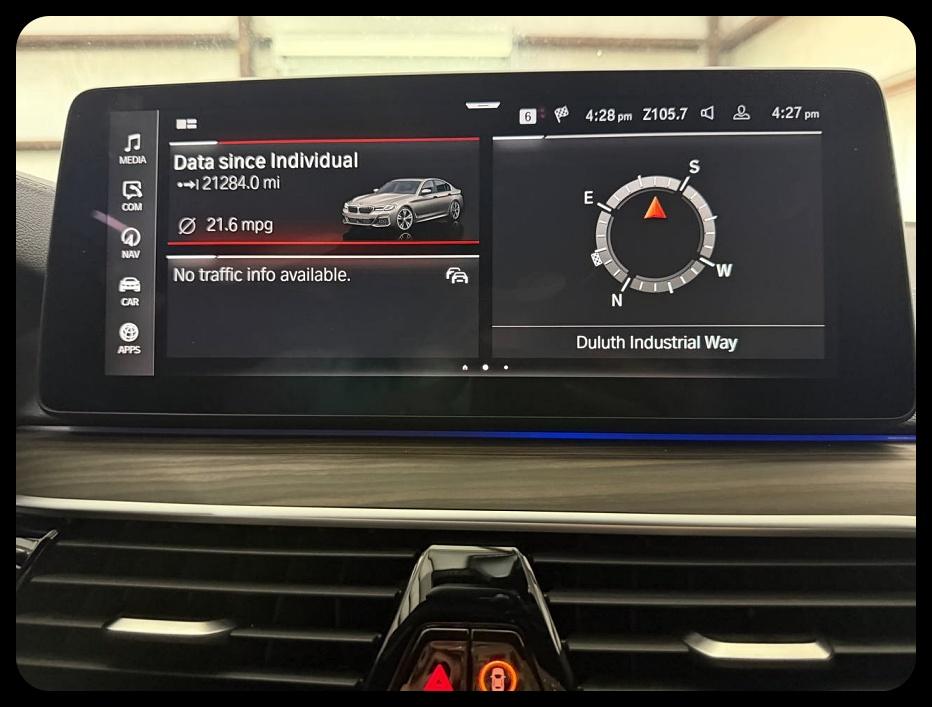 BMW 5-Series M550i xDrive 2021