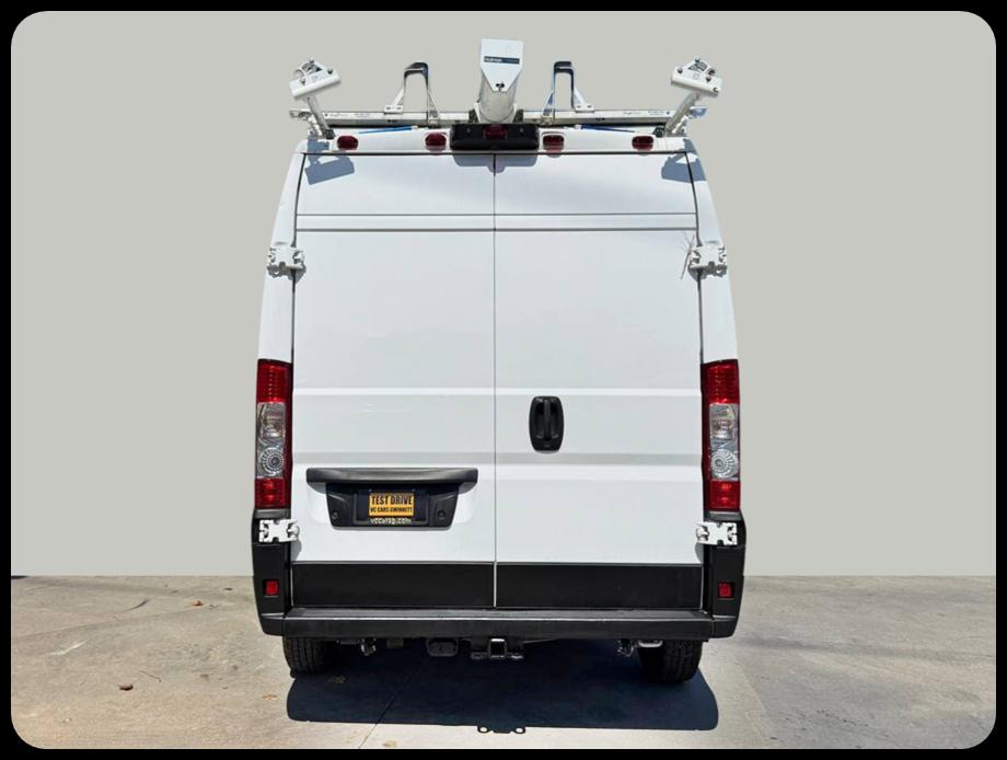 Ram ProMaster 2500 photo 8