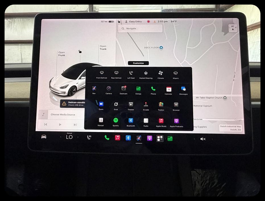 Tesla Model 3 photo 28