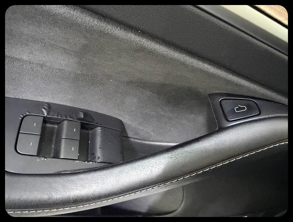 Tesla Model 3 photo 31