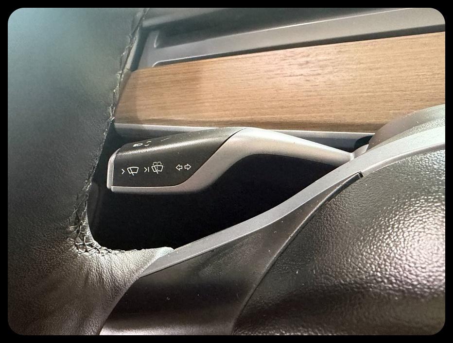 Tesla Model Y photo 20