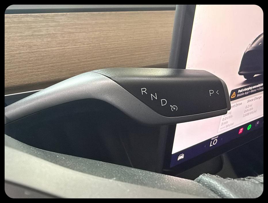 Tesla Model Y photo 21