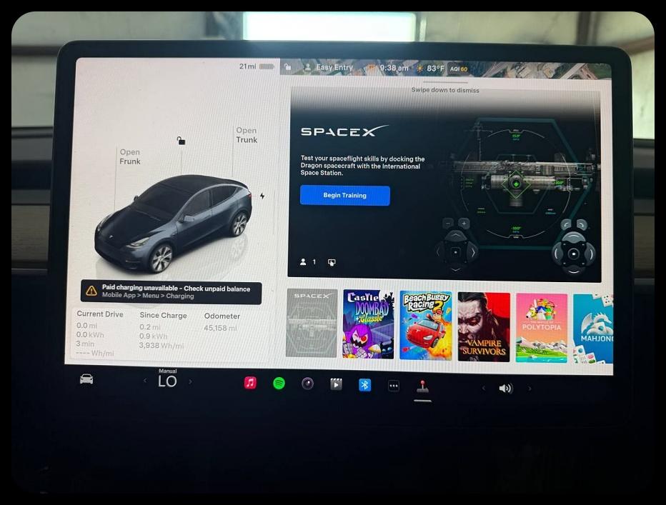 Tesla Model Y photo 27