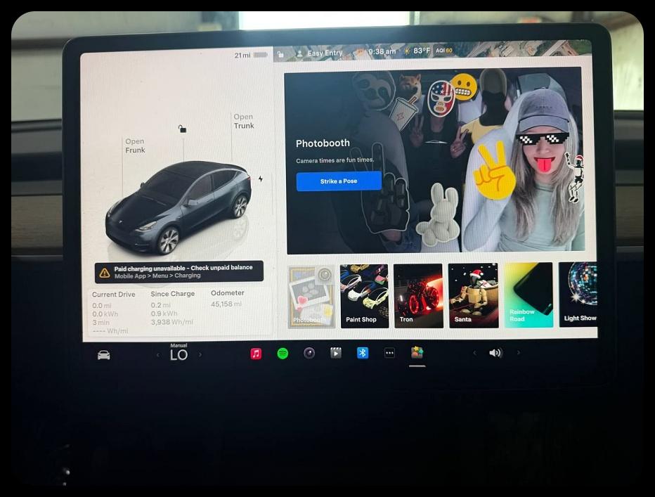 Tesla Model Y photo 28