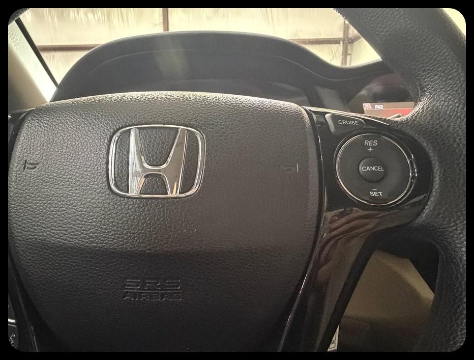 Honda Accord photo 17