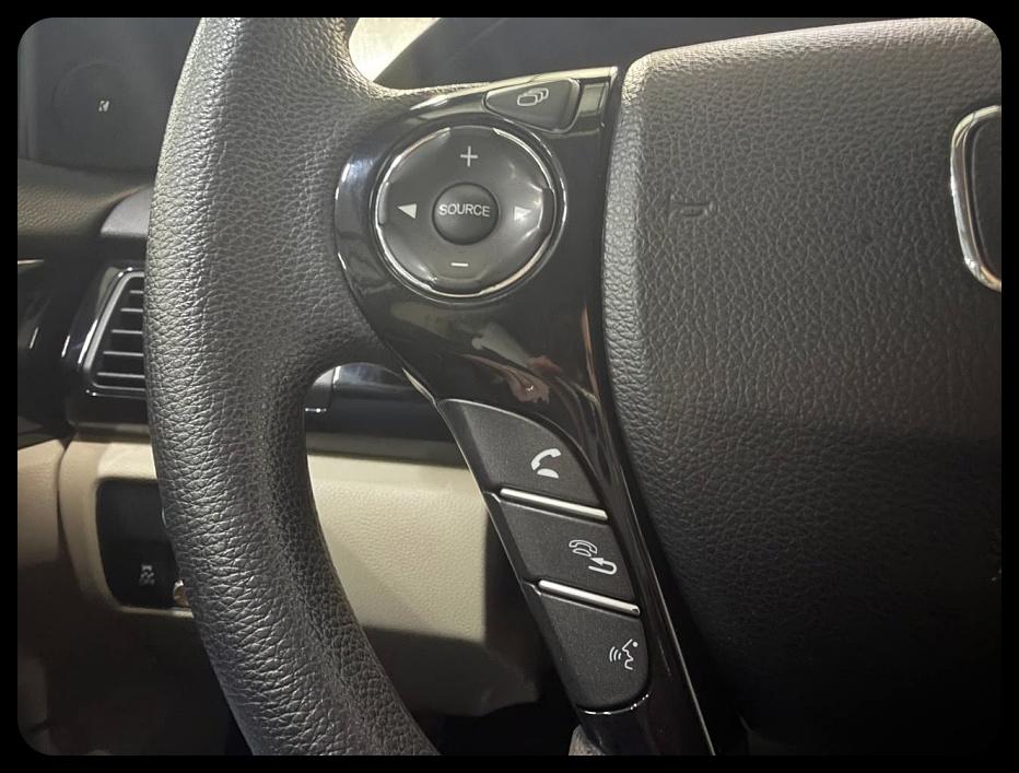 Honda Accord photo 18