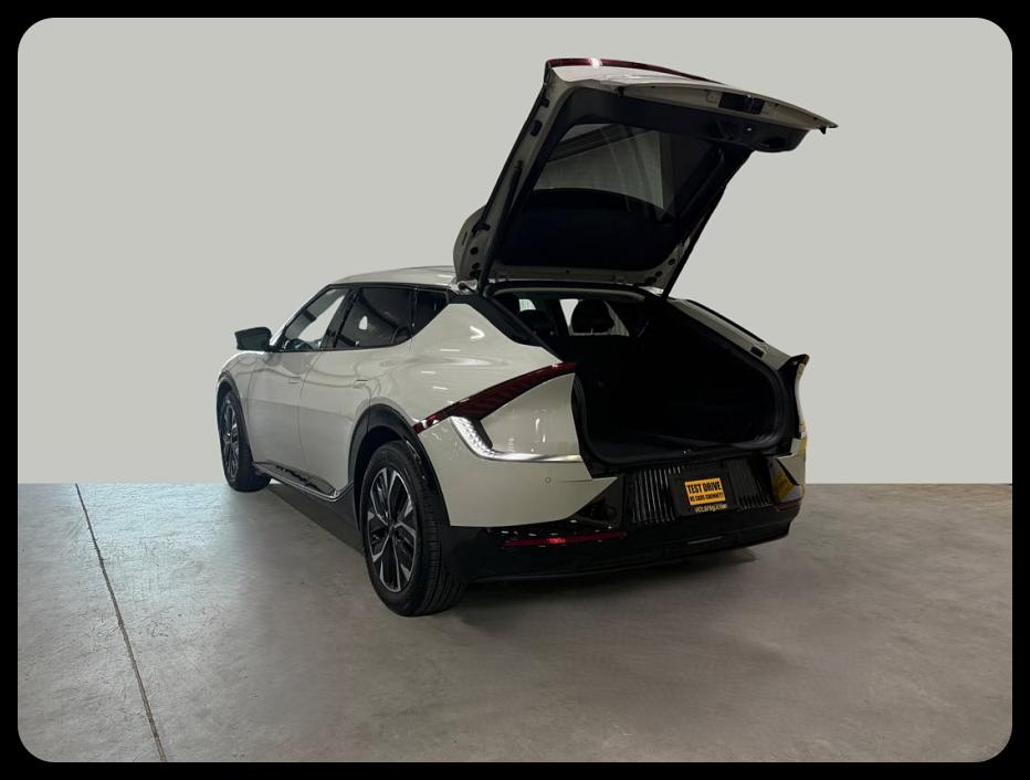 Kia EV6 photo 8