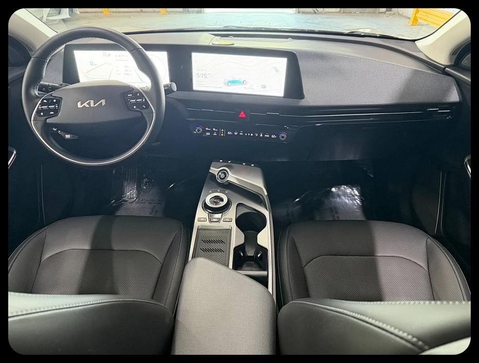 Kia EV6 photo 14